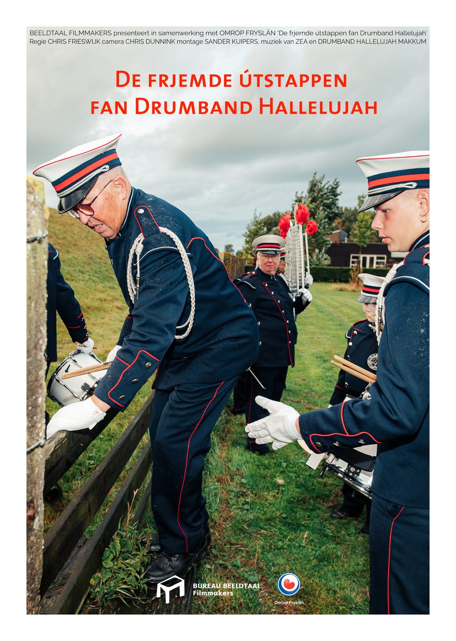 Filmposter De frjemde útstappen fan Drumband Hallelujah